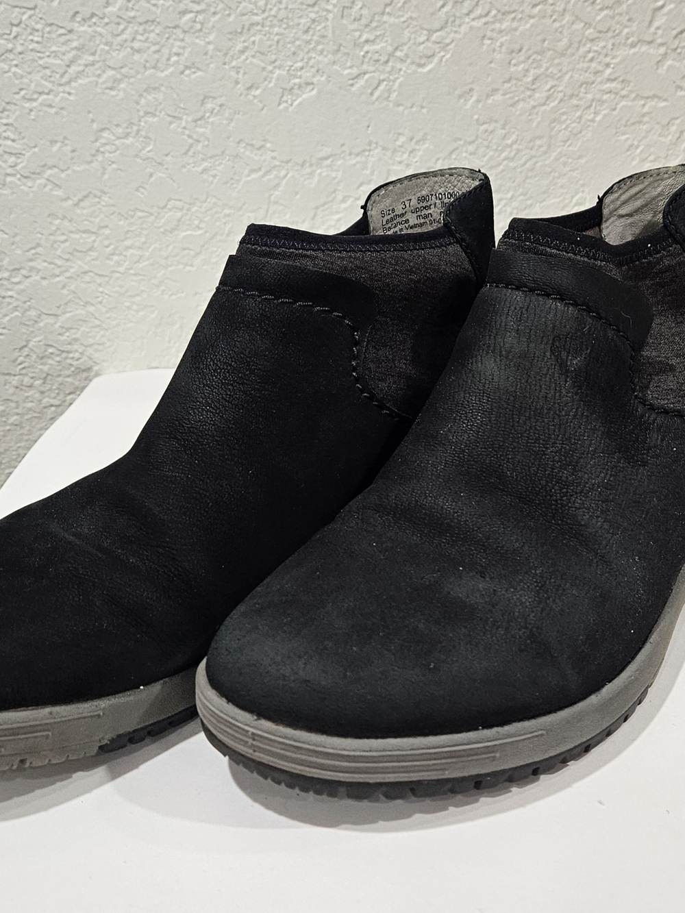 Dansko Lizette Black Waterproof Nubuck Leather Slip-On Boots Women's Sz 37/US 7